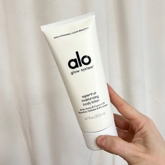 ALO Yoga Other - NWT FULL SIZE Alo Glow System Super Fruit Moisturizing Body Lotion 6.7 oz
